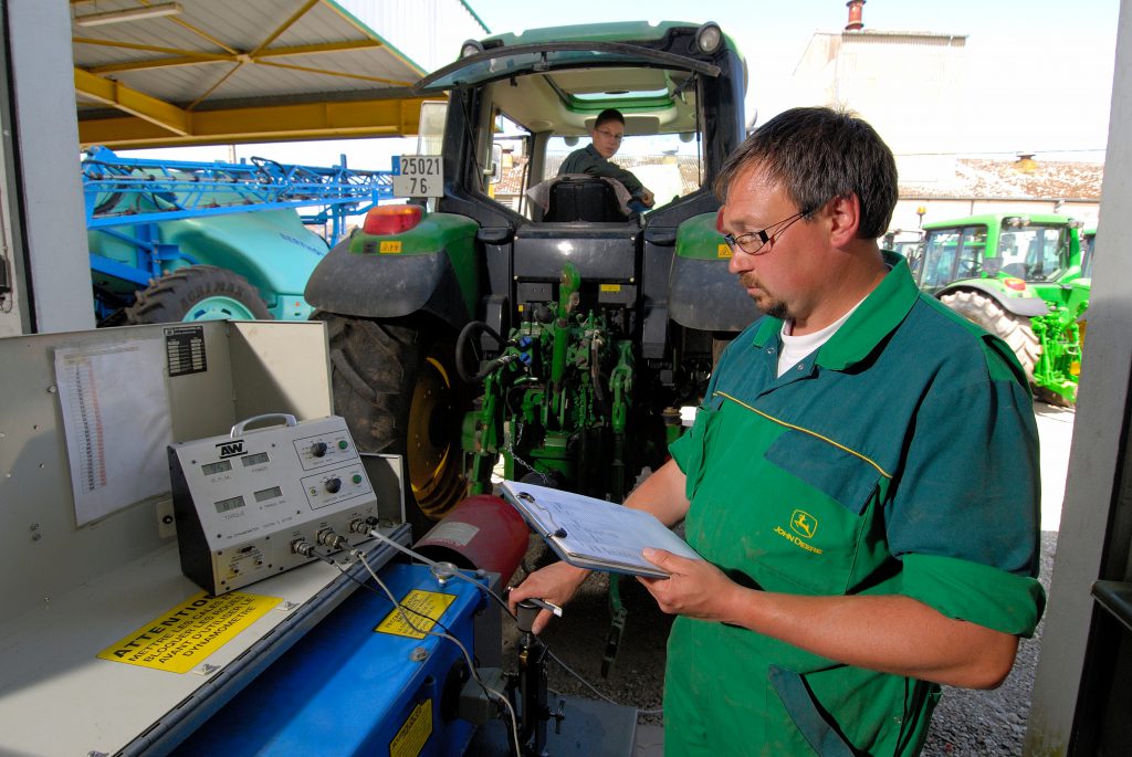 Maintenance and repair of machinery. Nois.vn