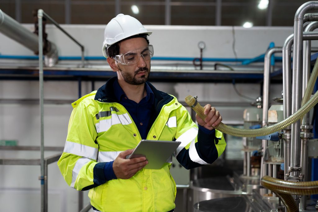 Maintenance and repair of machinery. Nois.vn